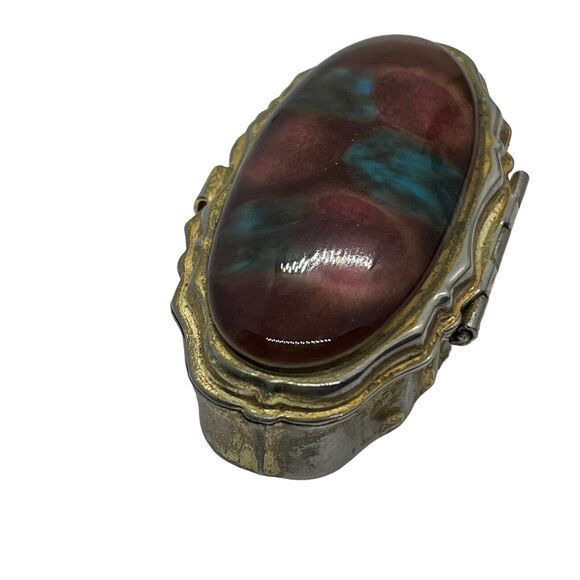 Charming Pill Box Vintage Retro Gold Tone Puffed Lid Retro Chic Aged Finish - Picture 5 of 14